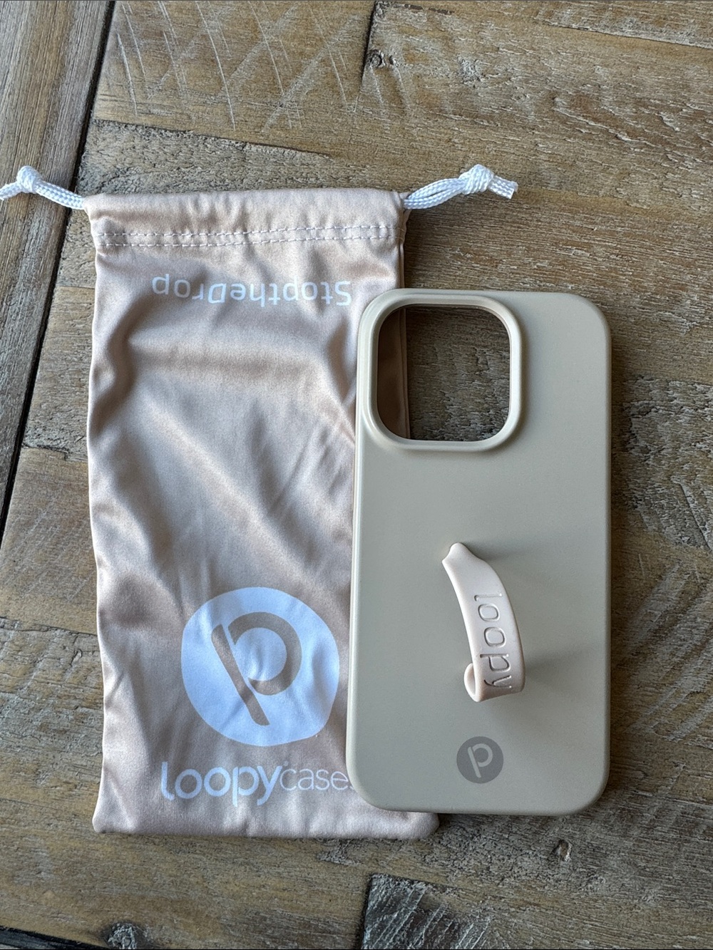iPhone 15 Pro Loopy case - Sandstone